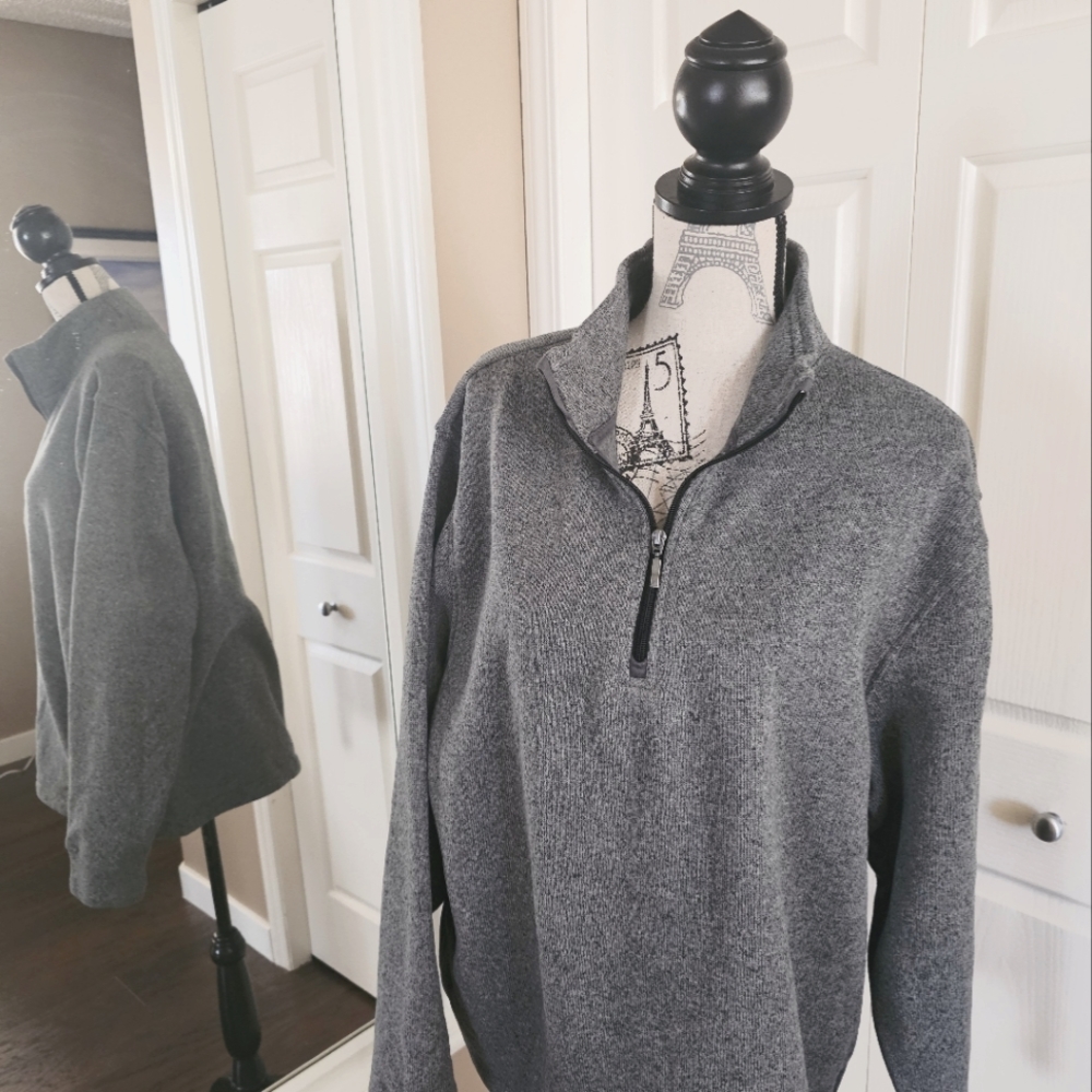 Old Navy Pullover with tags